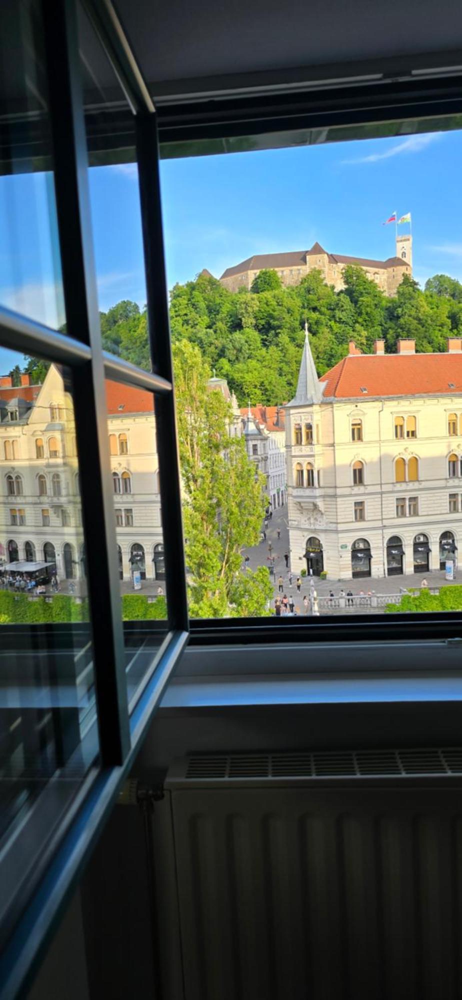 Poet Apartment Ljubljana Eksteriør bilde