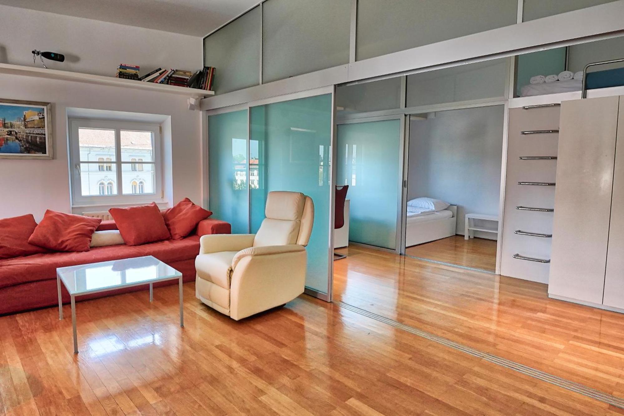 Poet Apartment Ljubljana Eksteriør bilde